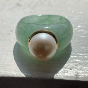 Cultured Freshwater Pearl Jade Ring in 14k Gold